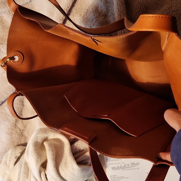Madewell leather crossbody - Picture 3 of 10